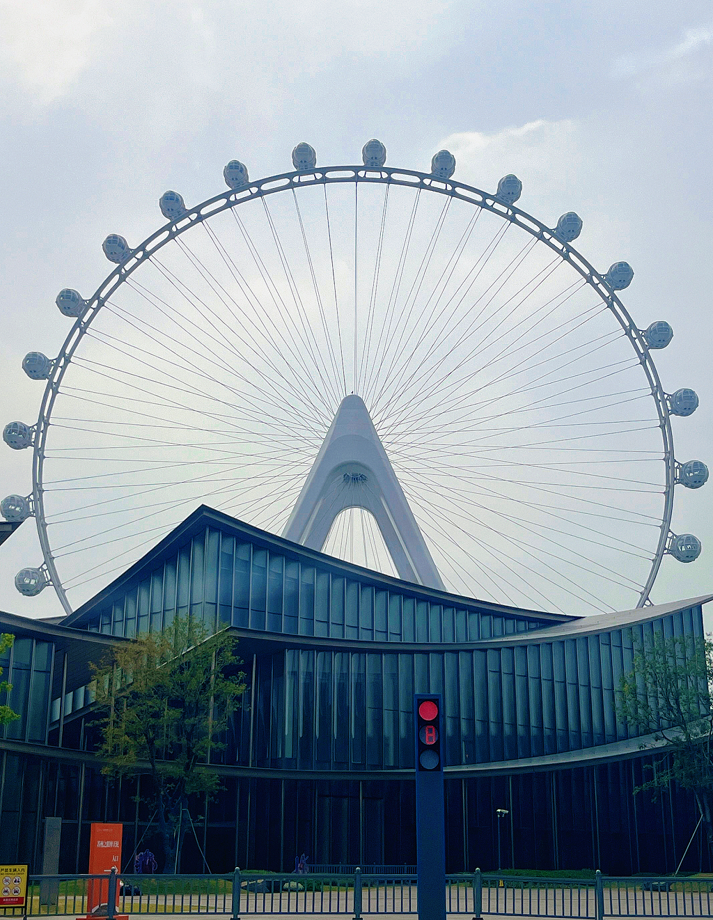 苏州之眼摩天轮乐园金鸡湖游乐园苏州旅游城市地标