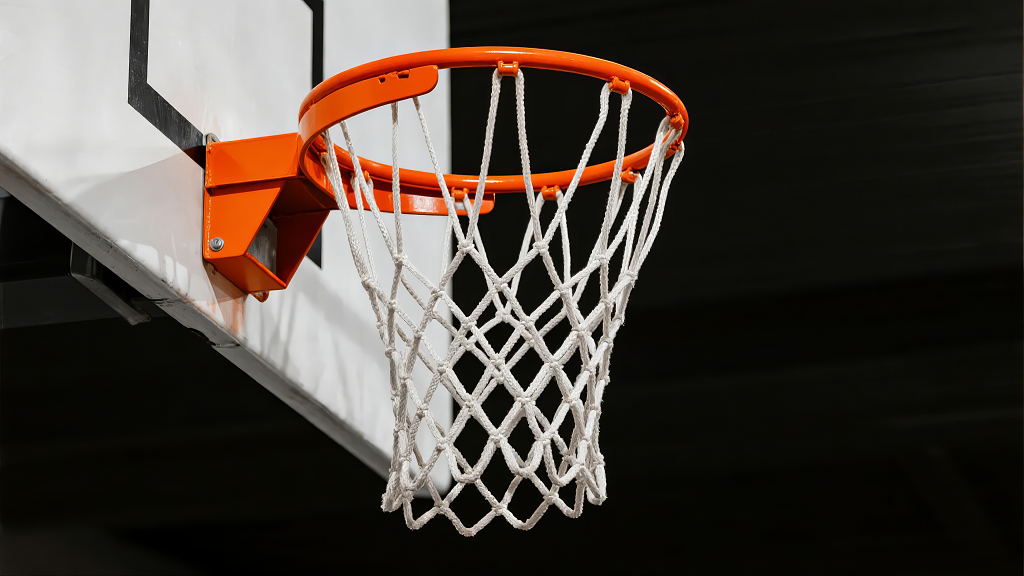 为2026年新目标而奋斗的篮球与梦想