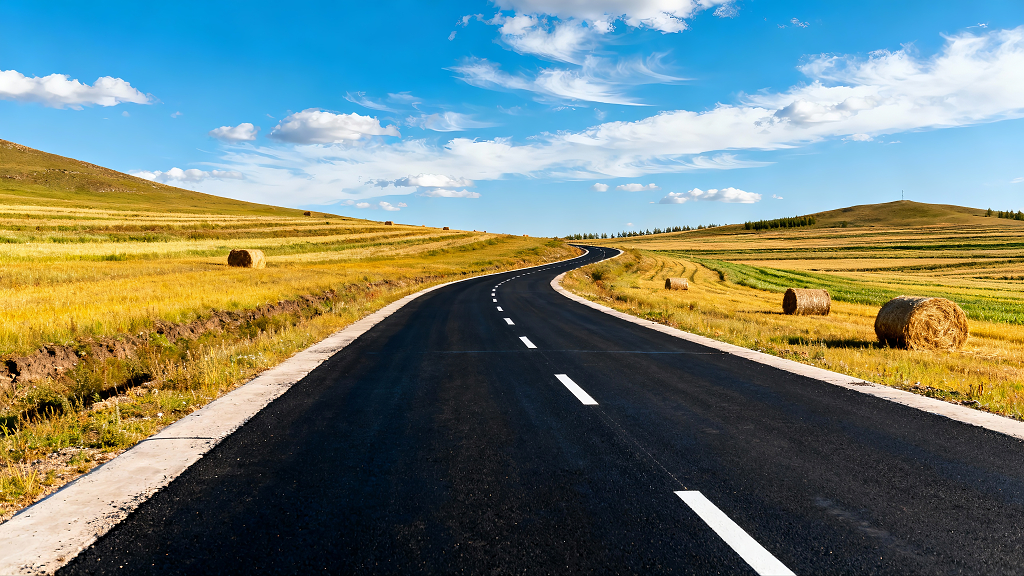 内蒙古锡林郭勒草原公路