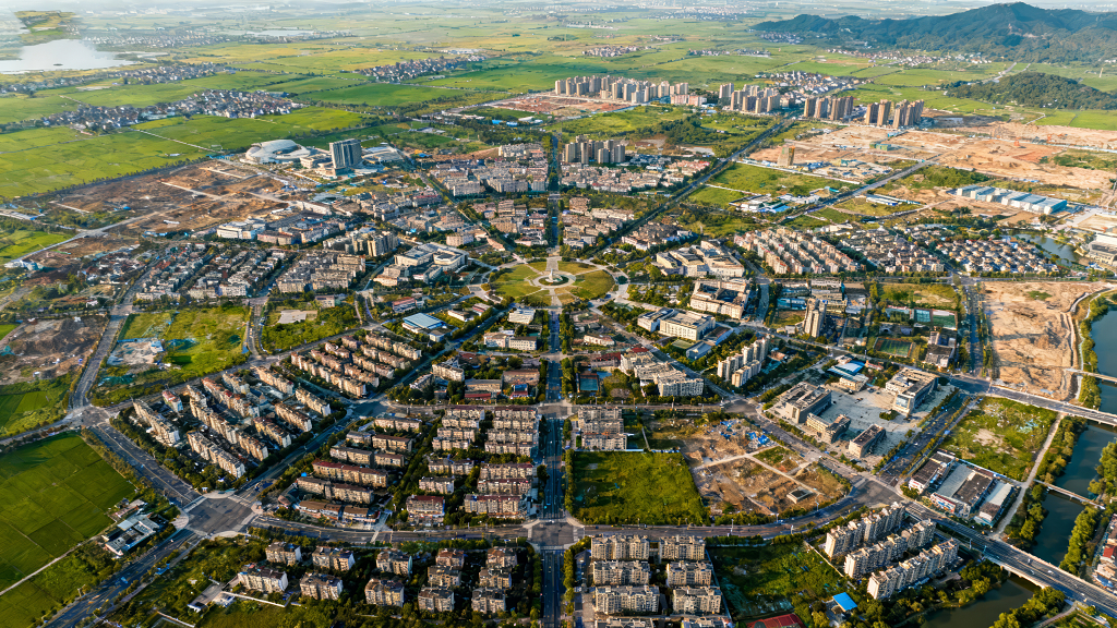 航拍城市规划放射状布局发展蓝图