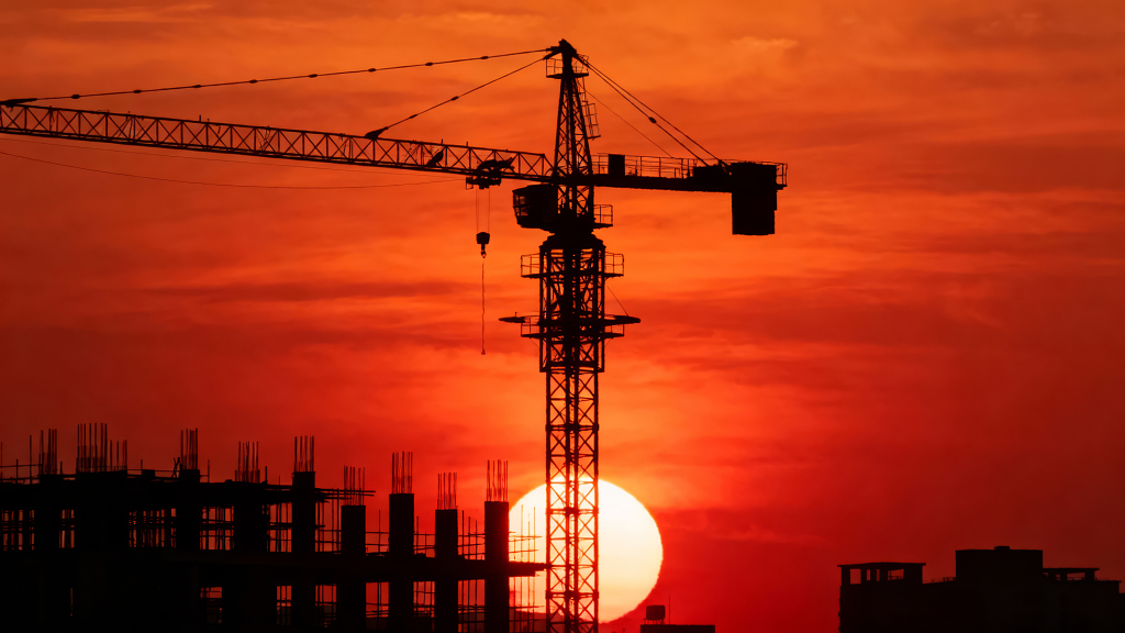 工地塔吊日落剪影奋斗励志背景图