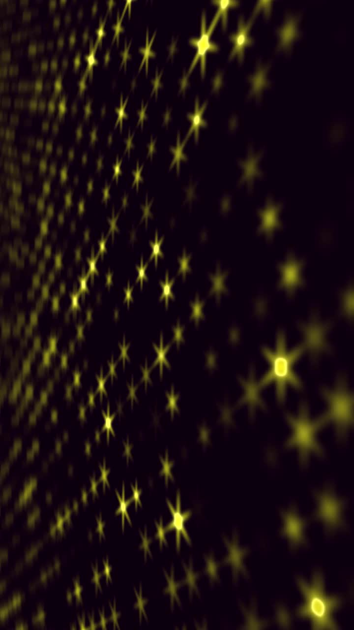 数字屏幕上的脉冲led点。迪斯科墙背景与闪烁的灯光。闪亮的led舞台，音乐会灯光，灯具。闪闪发光的亮片幕布背景音乐表演。股票视频